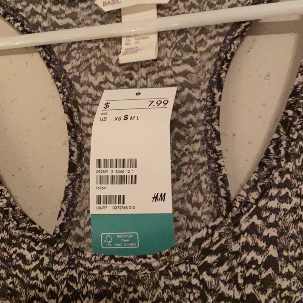 H&M - Picture 2 of 5